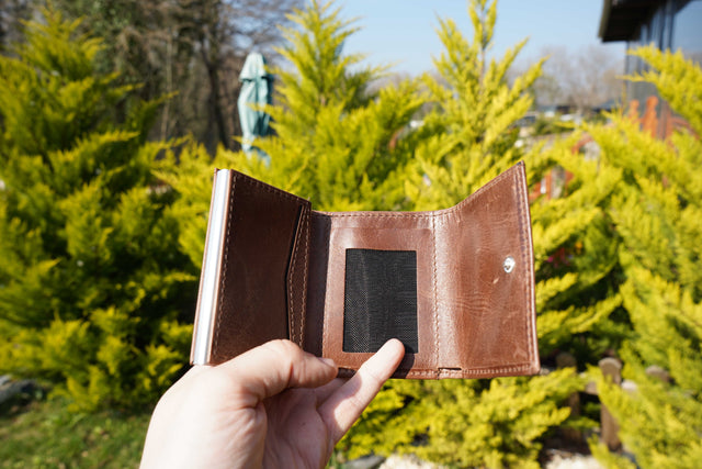Men Brown Leather RFID Wallet